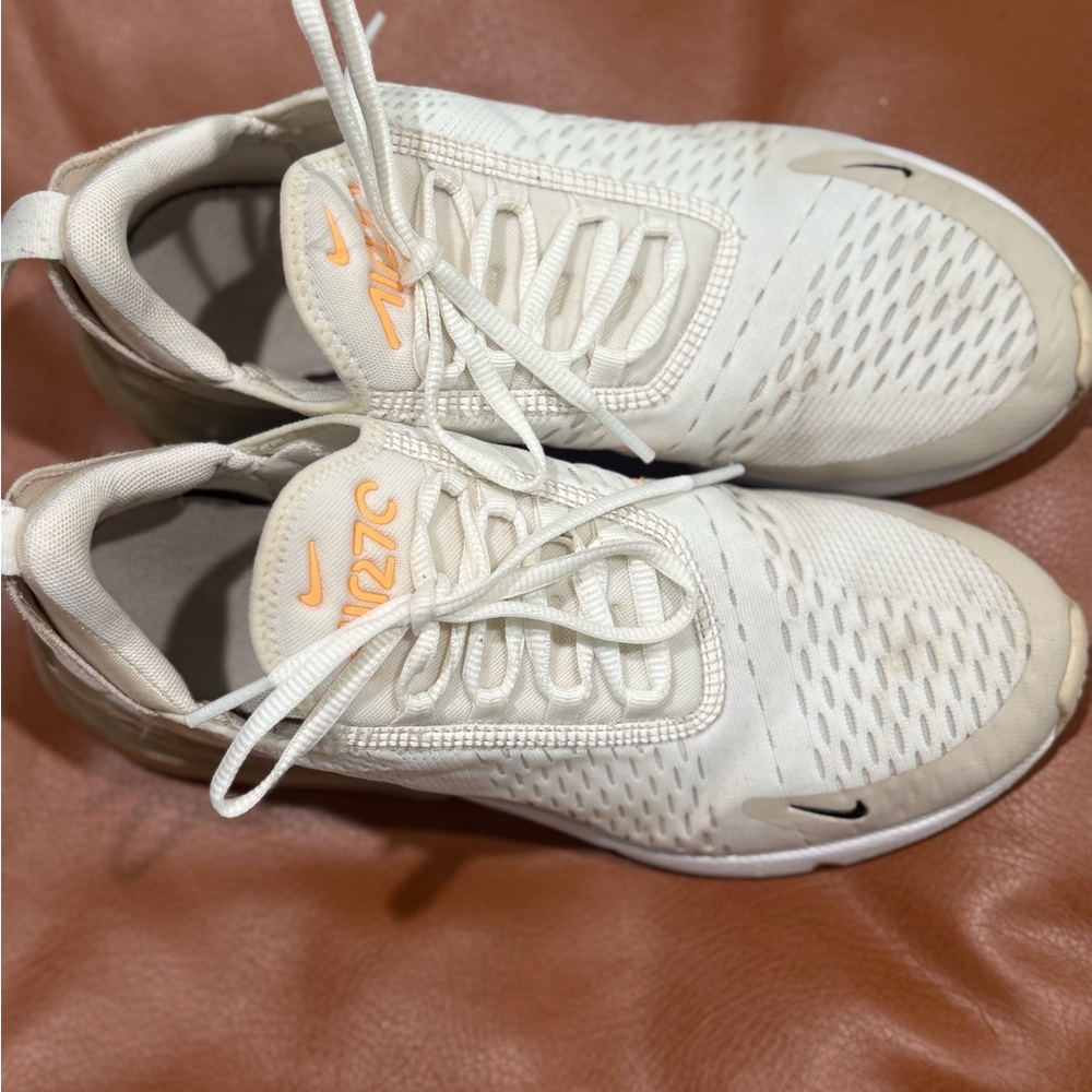 Nike Womens Air Max 270 White, tan and orange Shoes size 9